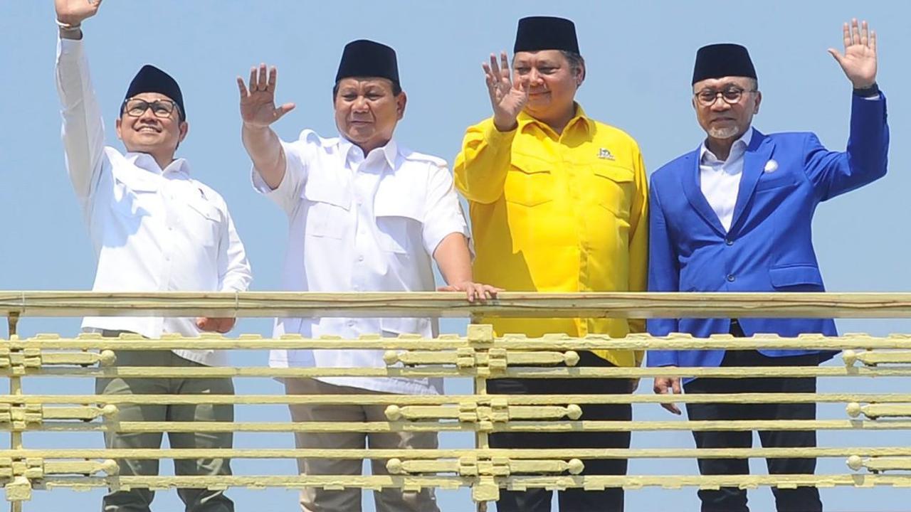 Ketua Umum Partai Amanat Nasional (PAN) Zulkifli Hasan alias Zulhas mengatakan, partainya bersama PKB dan Partai Golkar akan mengawal Ketua Umum Partai Gerindra Prabowo Subianto.