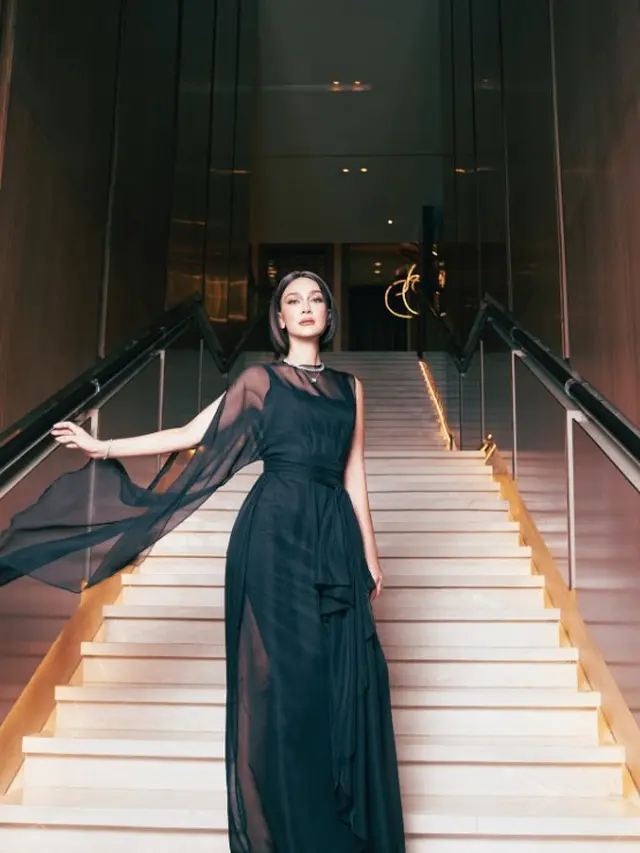 Model Rambut Pendek Luna Maya