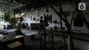 Suasana Kedai Poci (KEPO) di Hj Kelik, Kelapa Dua Srengseng, Jakarta Barat, Sabtu (18/9/2021). Meski naik, tingkat kunjungan kafe dan restoran saat ini masih berada di level 30-40 persen jika dibandingkan kondisi sebelum pandemi. (Liputan6.com/Johan Tallo)