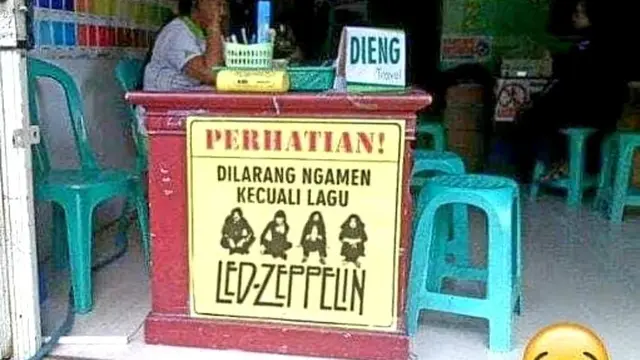 6 Tulisan Dilarang Ngamen Kecuali Lagu Luar Negeri Ini Kocak