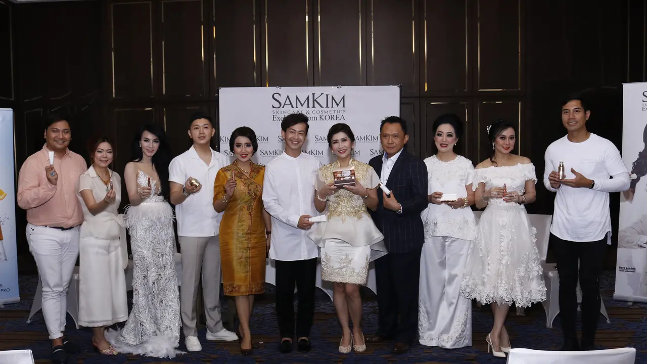 Perawatan Wajah dengan Kosmetik Mengandung Melatonin