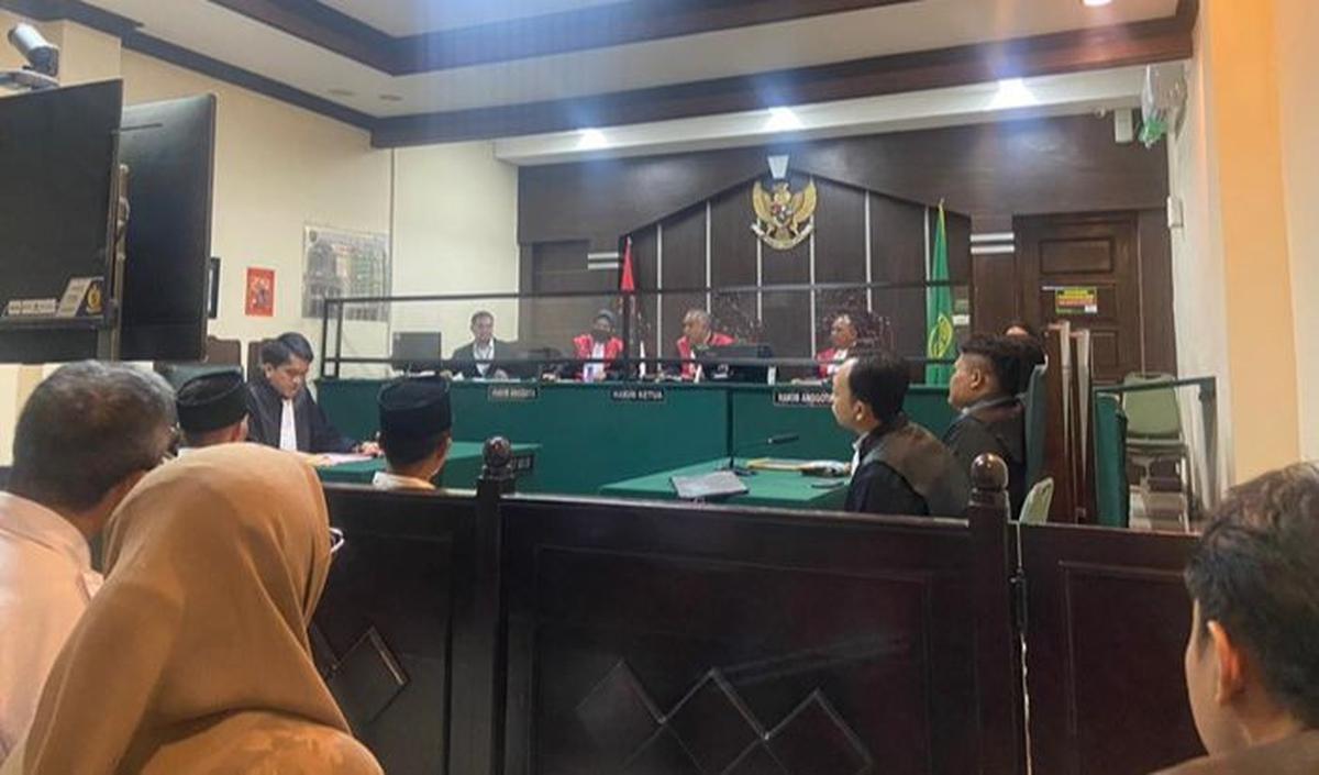 Mereka mendendam karena rencana keduanya untuk menikah tidak mendapat restu dari Hasyiyah. <br>