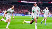 Pemain Maroko, Ayoub El Kaabi, melakukan selebrasi setelah mencetak gol ke gawang Zambia pada laga Piala Afrika di Prince Moulay Abdellah Stadium, Selasa (30/12/2025). (AP Photo/Themba Hadebe)