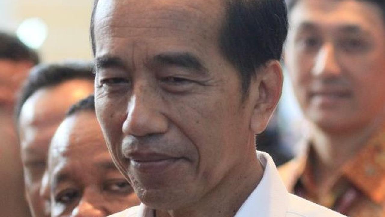 VIDEO: Jokowi Ungkap Para Pengusaha 'Ngeri-Ngeri Sedap' Takut Politik Panas Jelang Pemilu