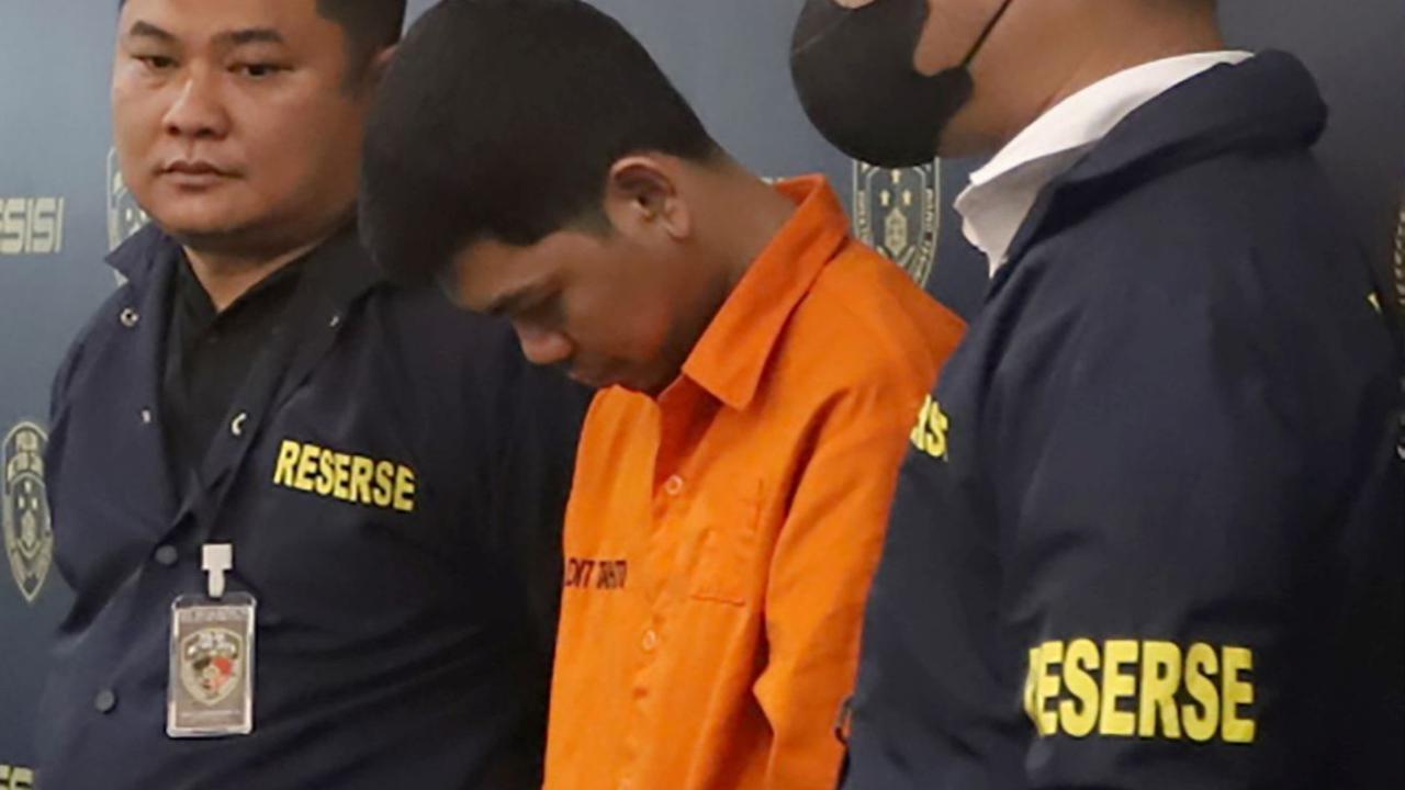 Di sisi lain, Angger sangat kesal mengetahui kronologi tewasnya Dante di tangan YA. Salah satunya, aksi YA menenggalamkan Dante sebanyak 12 kali.