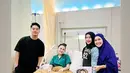 Mereka pun mengabadikan momen bersama. (Foto: Instagram/ mawar157)