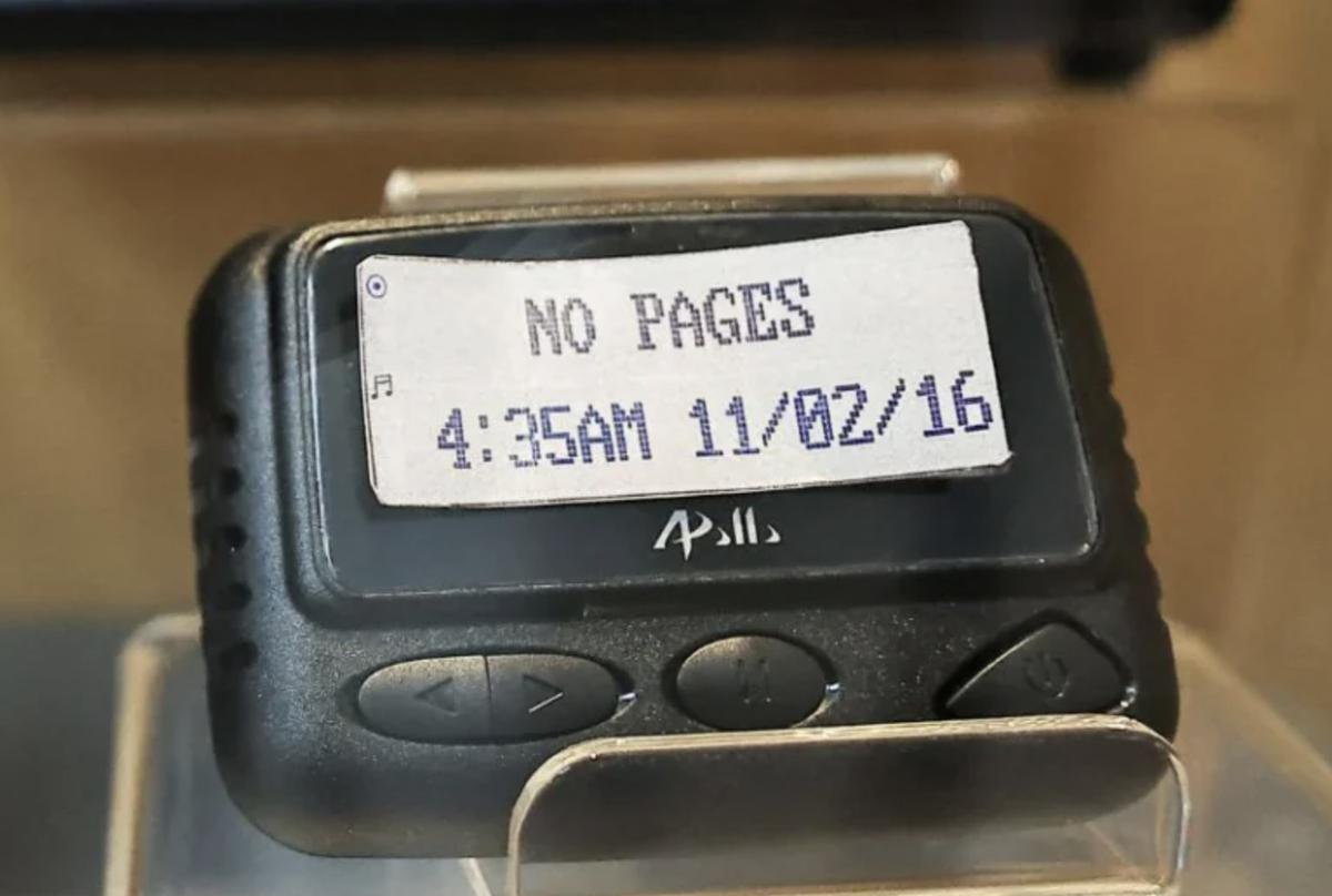Profesi-profesi Ini Ternyata Masih Setia Pakai Pager Buat Komunikasi