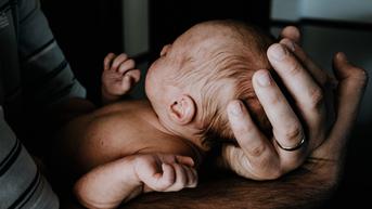 En Caul Birth, Fenomena Bayi Lahir Masih Terbungkus Kantung Ketuban Utuh