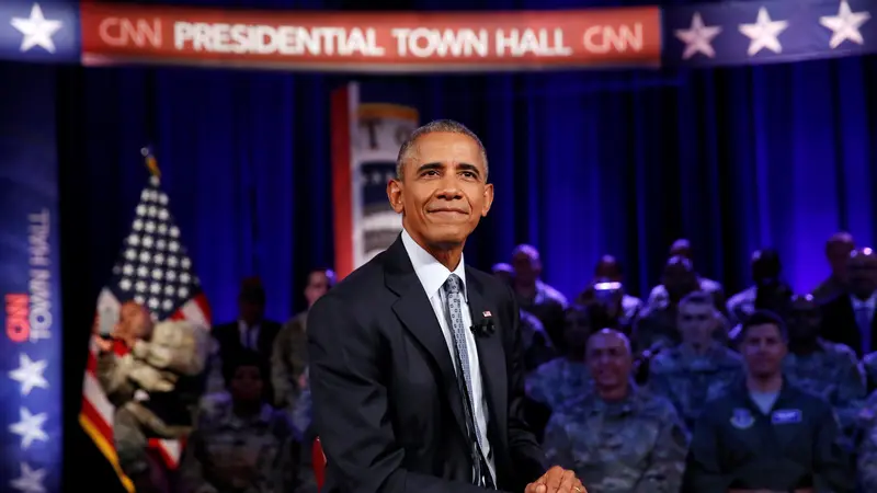 Presiden Barack Obama di town hall meeting di Pangkalan Fort Lee di Virginia