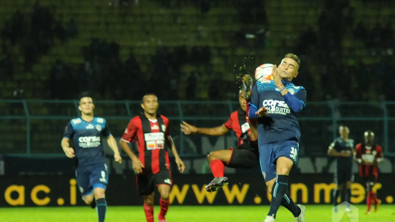 Persipura Jayapura vs Arema Cronus (Indonesiansc.com)