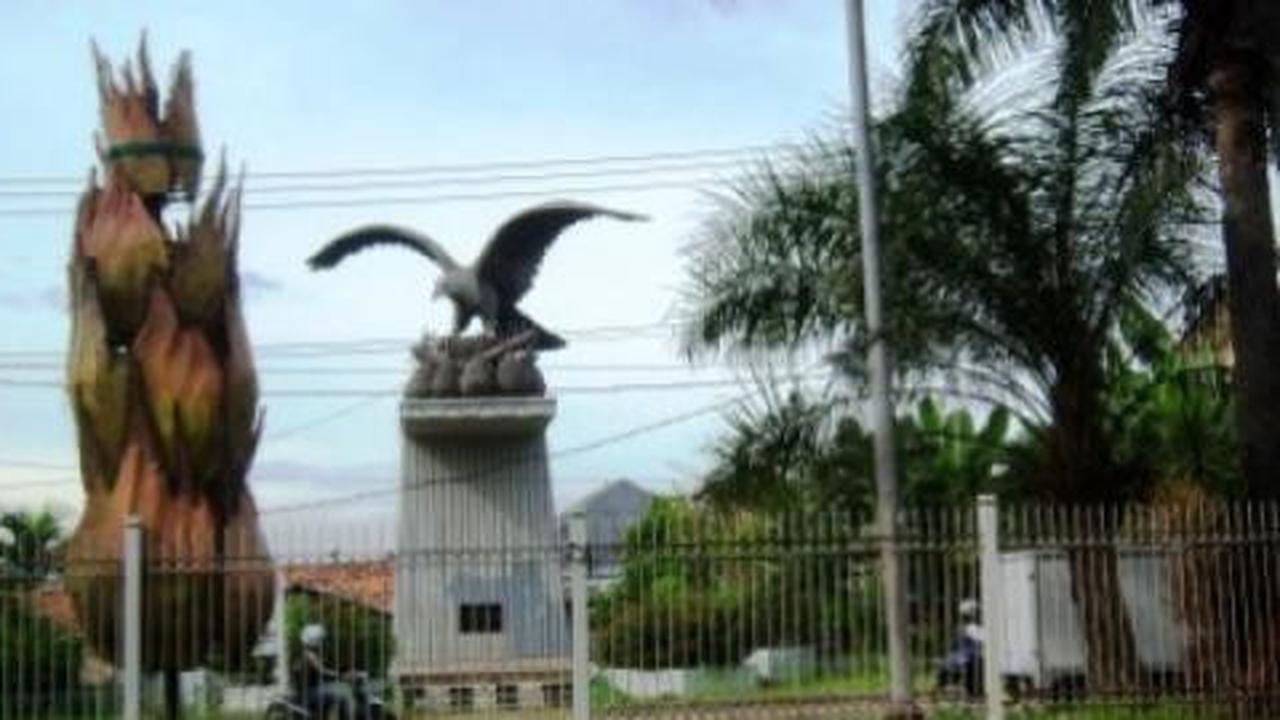 Elang Bondol dan Salak Condet, maskot Jakarta yang punah