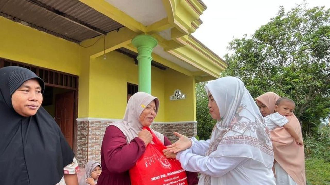 IKBI PG Ngadirejo Kediri Bagikan Paket Sembako dan Santunan, Harapkan Berkah Giling 2026