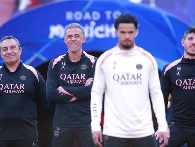 Duel panas antara Paris Saint-Germain (PSG) dan Arsenal akan tersaji di semifinal Liga Champions. Pertandingan pertama akan digelar di Emirates Stadium, Rabu (30/4/2025) dini hari WIB. (Adam Davy/PA via AP)  /PA via AP)