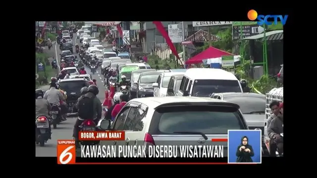 Jelang pergantian tahun, lalu lintas di berbagai wilayah terlihat ramai lancar. Volume kendaraan juga terlihat meningkat di beberapa ruas tol di sejumlah kota di Jawa Barat.