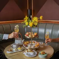 Terinspirasi oleh Abeille Royale dari Guerlain, sebuah perayaan bagi diri sendiri dengan cara memberikan self reward yang fokus pada perawatan bagi wajah dan jiwa. / Foto doc: The St. Regis Jakarta.