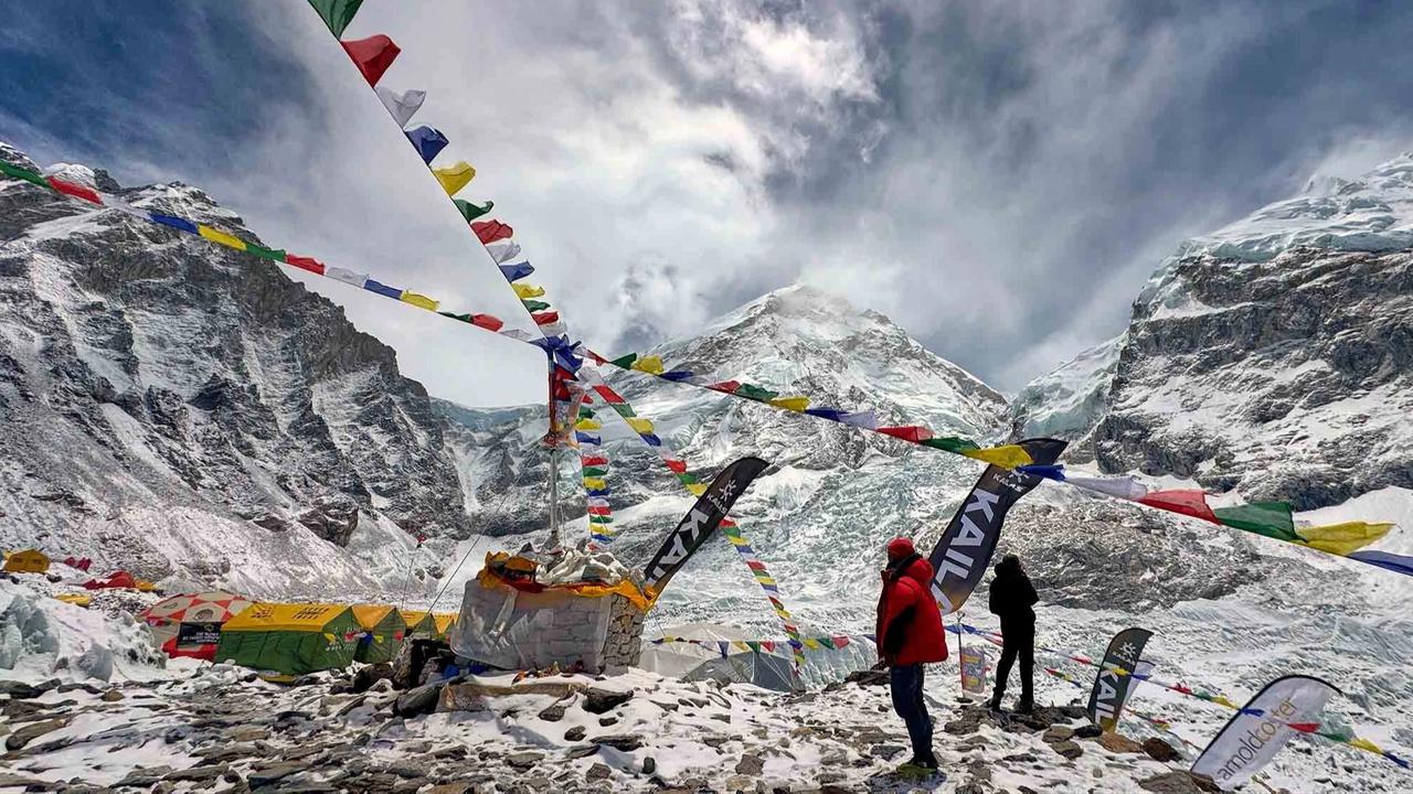 FOTO: Musim Pendakian Everest Kembali Bergeliat