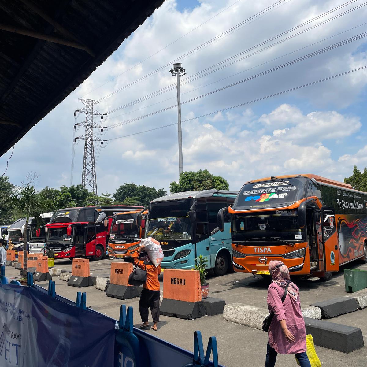 Arus Balik Terminal Kampung Rambutan