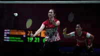 Lanny Tria Mayasari/Ribka Sugiarto di babak 16 besar Indonesia Masters 2023 di Istora, Jakarta, Kamis (26/1/2023). (Bola.com/Bagaskara Lazuardi)