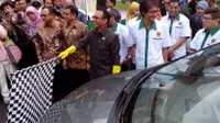 Pemerintah Uji Coba Mobil Berbahan Bakar Minyak Sawit