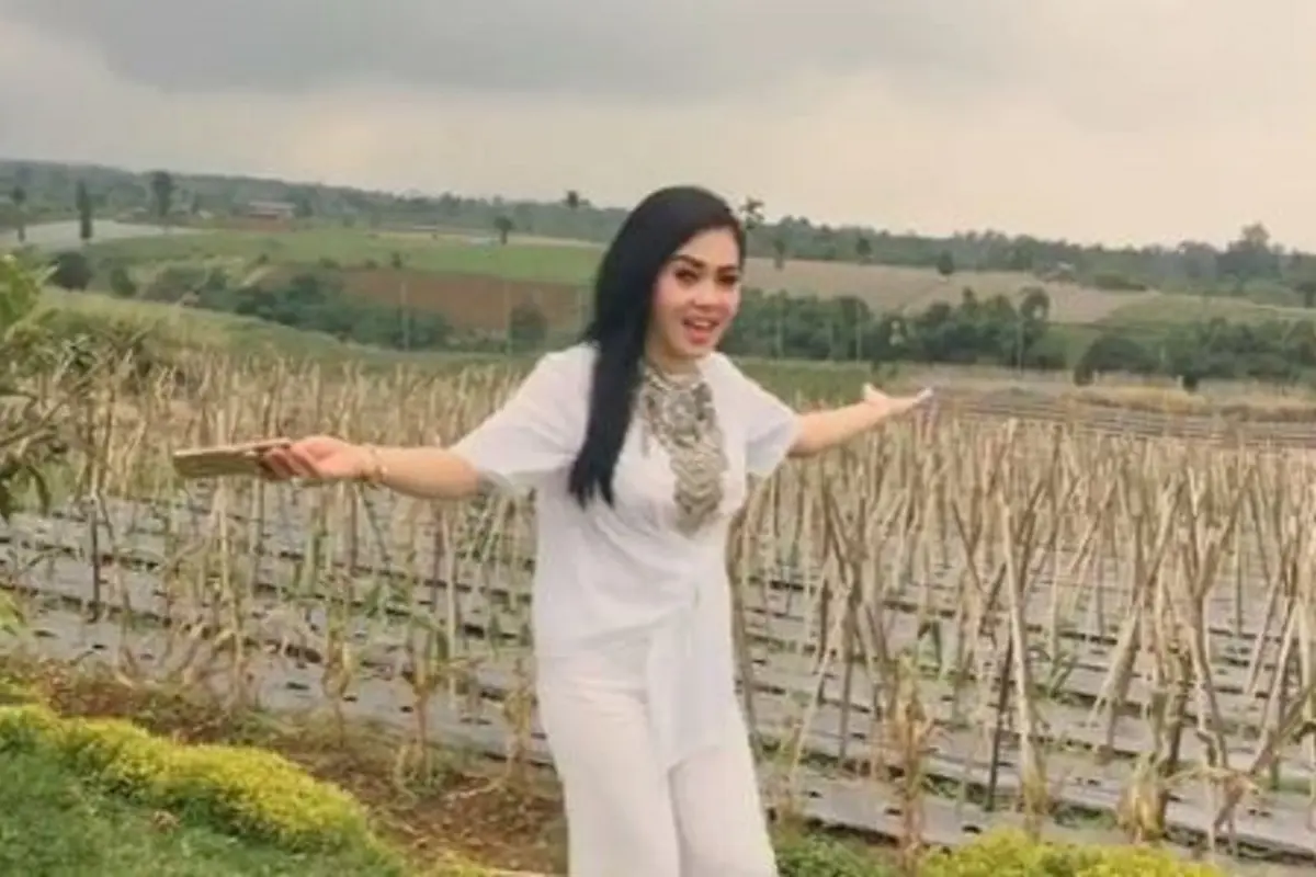 [Bintang] Syahrini