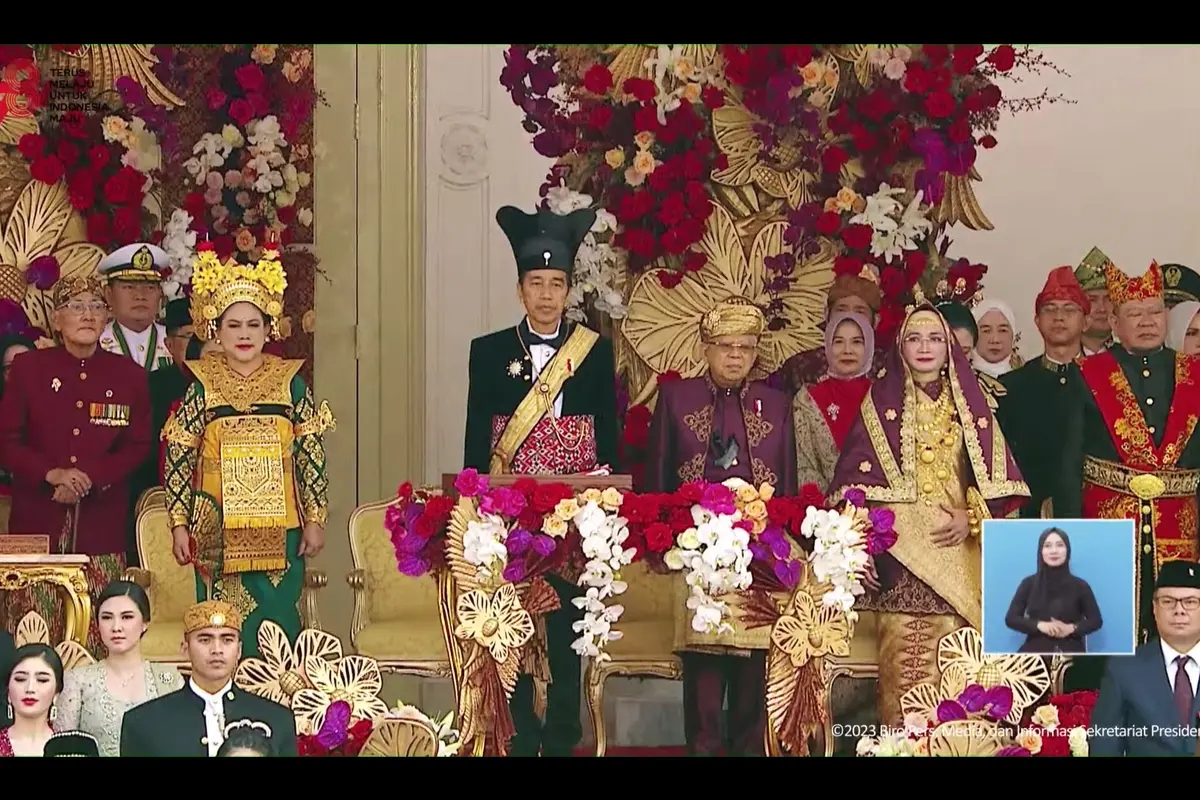 Presiden Indonesia Joko Widodo (Jokowi) dan Wakil Presiden Ma'ruf Amin dalam upacara HUT ke-78 RI di Istana Merdeka, Jakarta, Kamis (17/8/2023). (Tangkapan Layar Sekretariat Presiden)