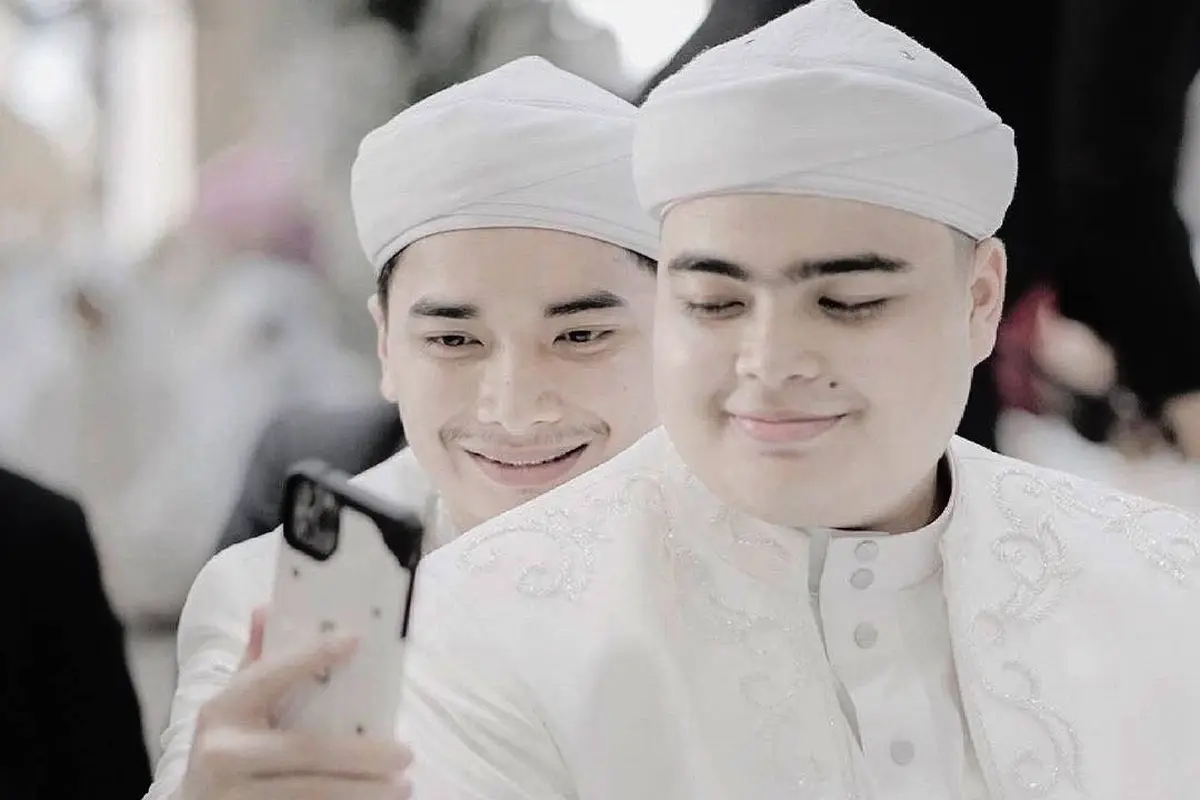 Ameer Azzikra Meninggal Dunia, Ini 7 Potret Kenangan Alvin Faiz dengan Adiknya