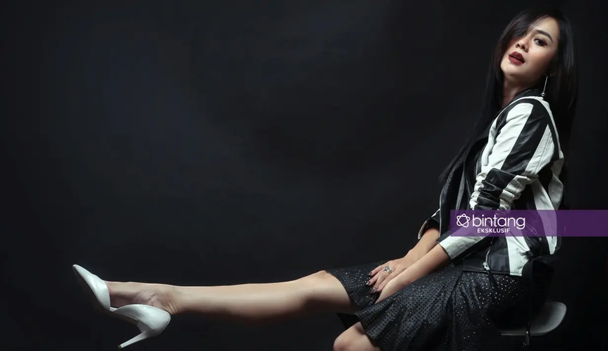 "Pertimbangan kan pernah ada film 2009. Sinetron juga. Lalu ini ceritanya kok bagus. Ini film yang berkualitas. Banyak pesan yang harus disampaikan kepada penonton," ujarnya. (Bambang E. Ros/Bintang.com)