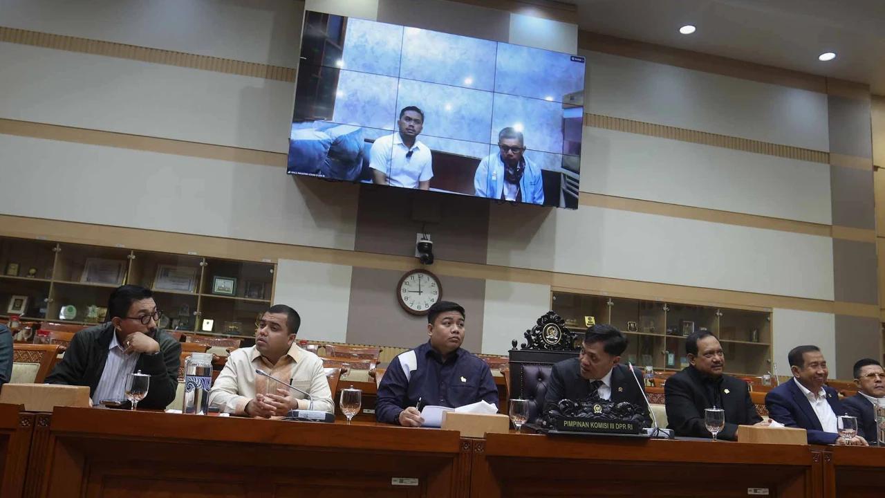FOTO: Komisi III DPR Minta Penangguhan Penahanan Kreator Video Profil Desa di Karo