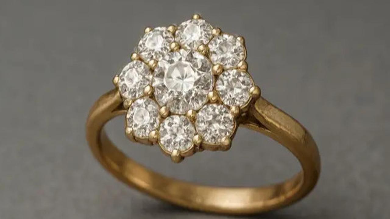 Lamaran Penuh Makna di 2025, Pakai 10 Model Cincin Emas 24 Karat 5 Gram Motif Vintage