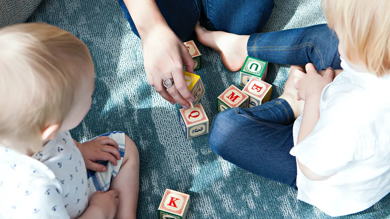Cerita Akhir Pekan: Mengapa Pendidikan Seks Perlu Diajarkan pada Anak Sejak Dini?