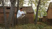 Ahli Kungfu Ini Suka Gantung Diri