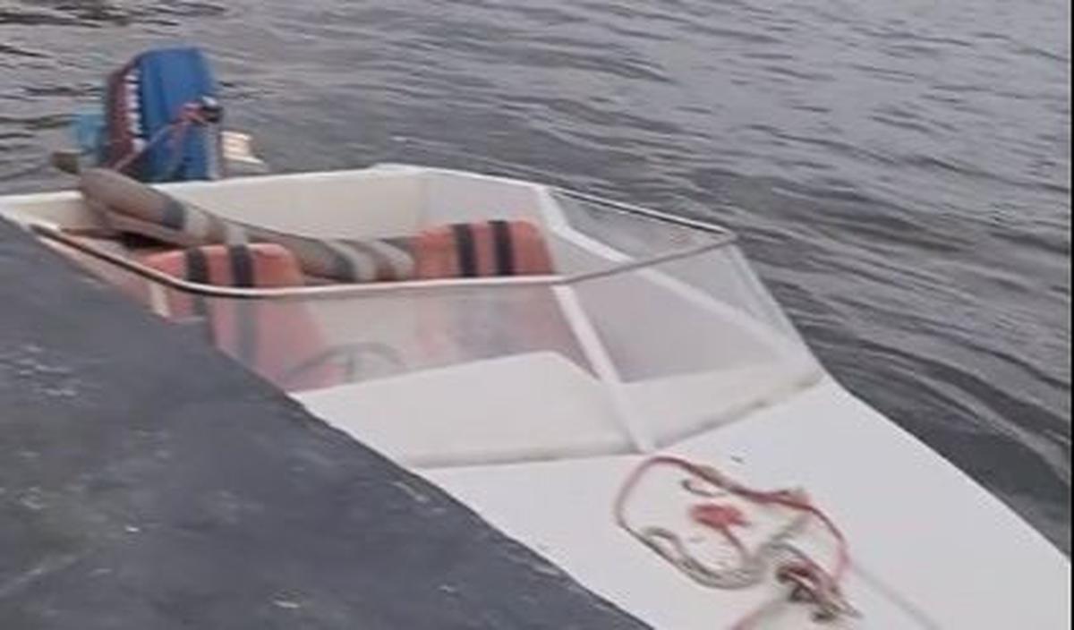 "horaang kaya mah bebas shaay... keluar rumah langsung olah raga nya main jetski..."