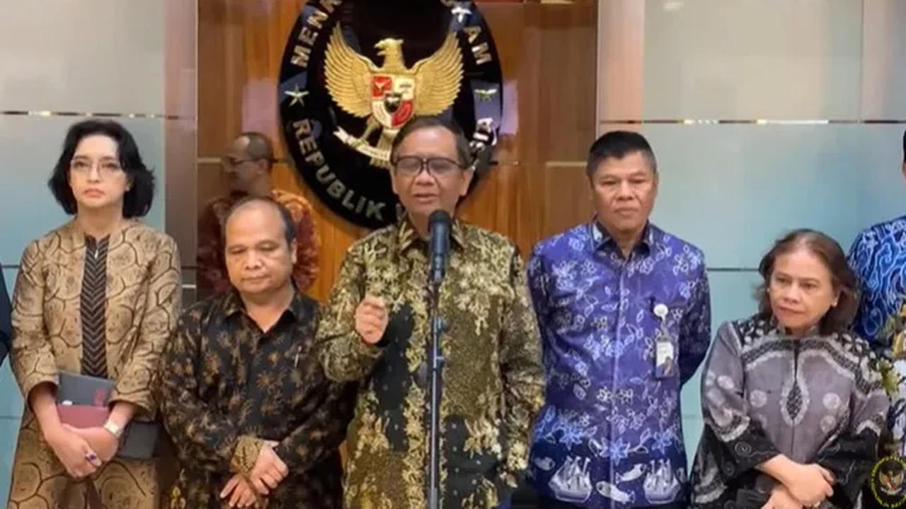 Mahfud menegaskan kebutuhan orang untuk beribadah harus dijaga dan dilindungi hak-haknya.<br>