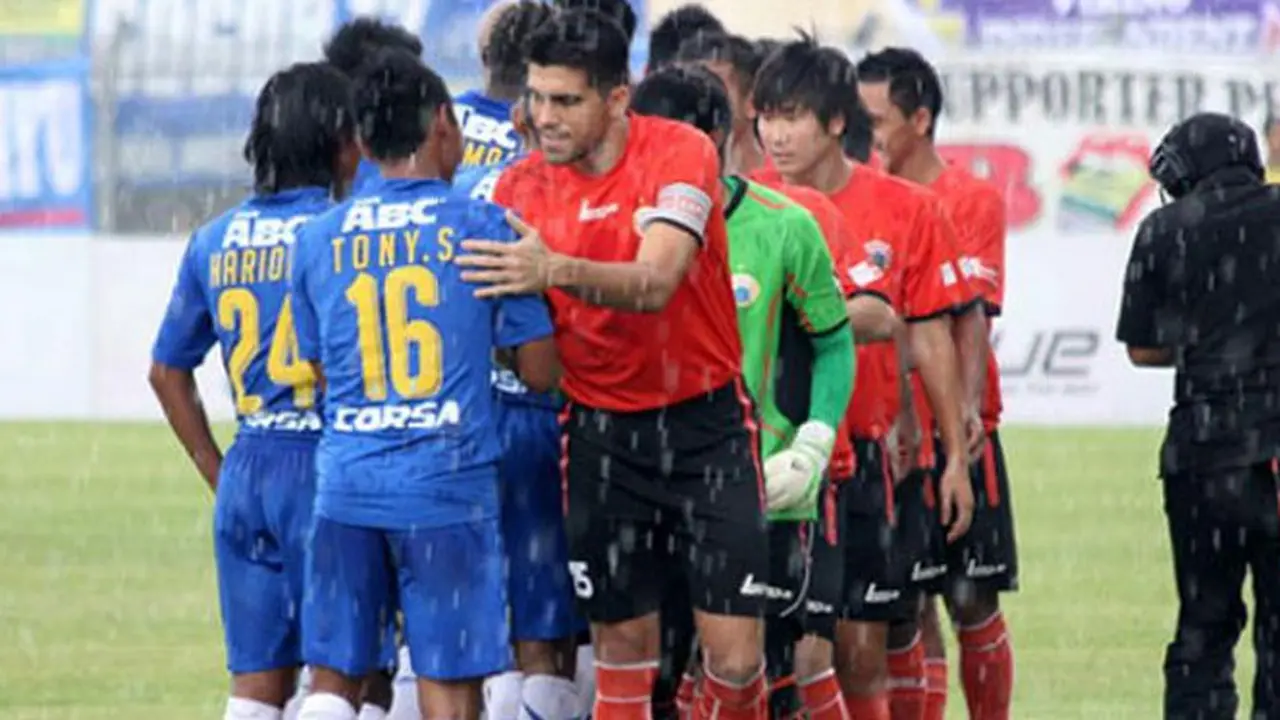 persija-persib-140221b.jpg