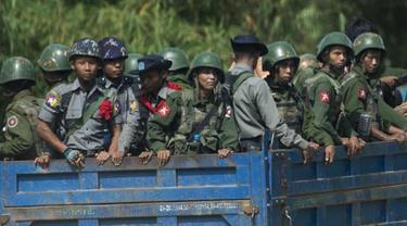 Militer Myanmar ditugaskan di negara bagian Rakhine untuk menumpas pemberontak Tentara Arakan (AFP)