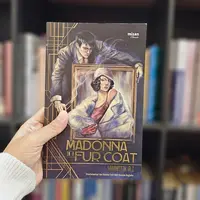 Review Buku Madonna in a Fur Coat