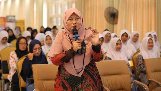 Roadshow Cek Fakta