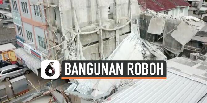 VIDEO: Detik-Detik Bangunan Roboh di Matraman
