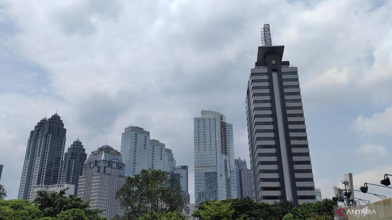 Prakiraan Cuaca Jakarta Minggu: BMKG Prediksi Cerah Berawan Sepanjang Hari