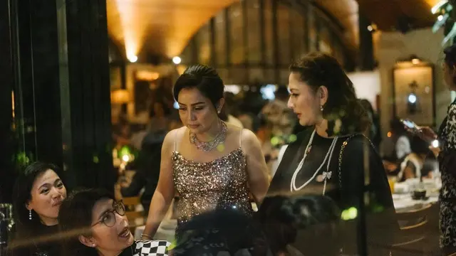 Pesta ulang tahun Mayangsari yang ke-51 dihadiri para artis 90an (Foto: Instagram cutkeke_xavier)