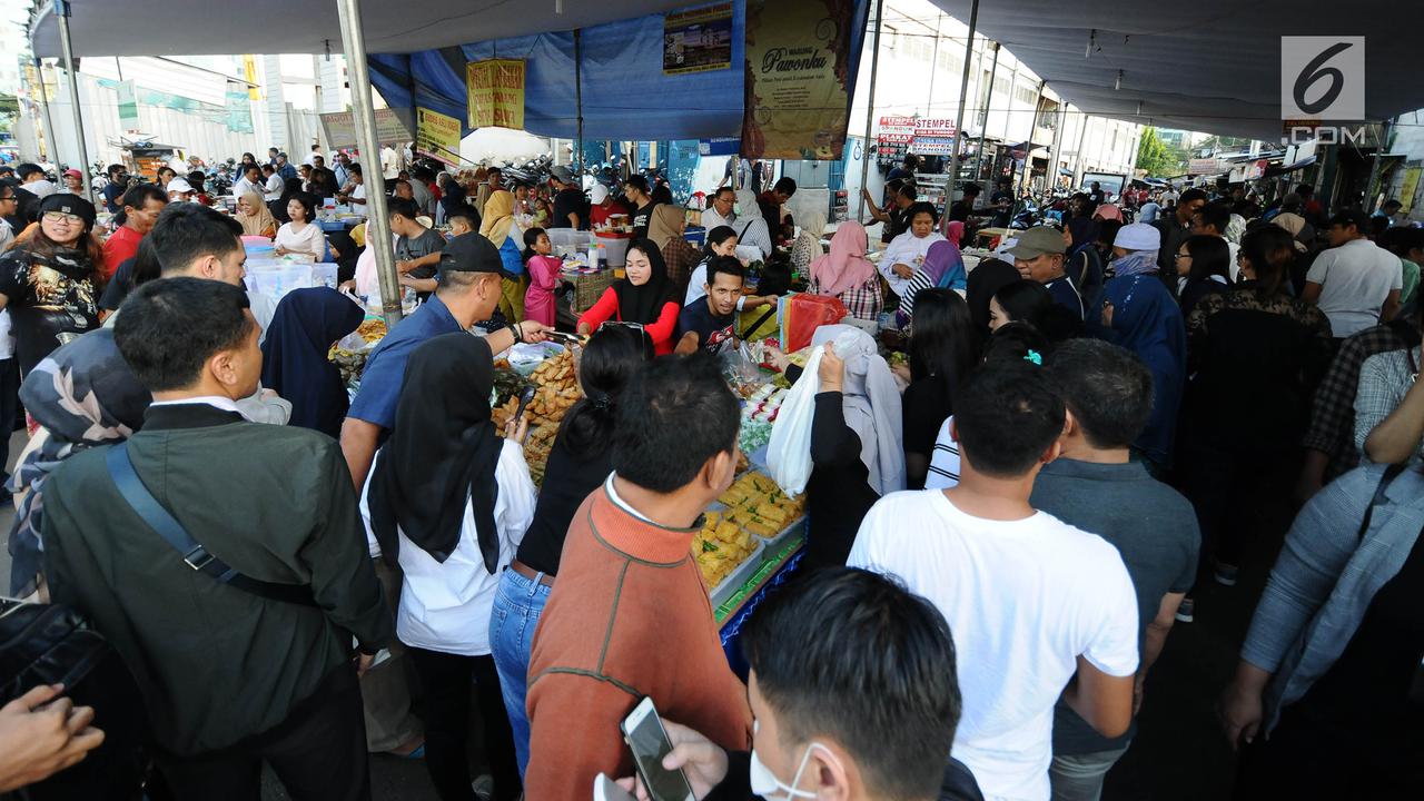 Berburu Aneka Menu Takjil di Kawasan Benhil
