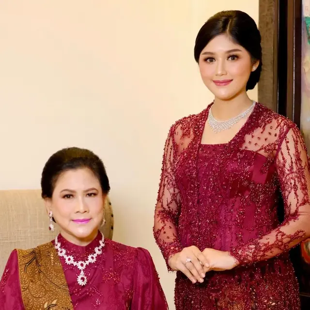 Erina Gudono dan Iriana Jokowi. (Foto: Dok. Instagram @mayrindra)