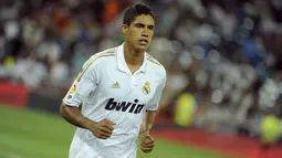 Bergabung dengan Real Madrid saat berusia 18 tahun pada tahun 2011, Raphael Varane berkembang pesat menjadi salah satu tembok kokoh Real Madrid dibawah asuhan Jose Mourinho. (AFP/Pedro Armestre)