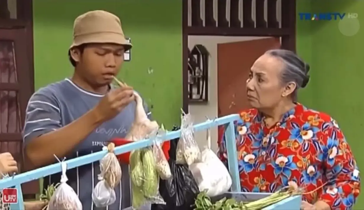 Sedangkan pada tahun 90-an, ia mulai terlibat di banyak judul sinetron. Beberapa sinetronnya bahkan mendapat sambutan baik dari masyarakat. Salah satu akting yeng fenomenal adalah sitkom Bajaj Bajuri bersama Rieke Dyah Pitaloka dan Mat Solar. [Youtube/Bang Ros]