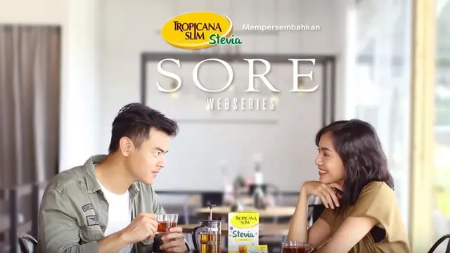 [Bintang] Dion Wiyoko dan Tika Bravani