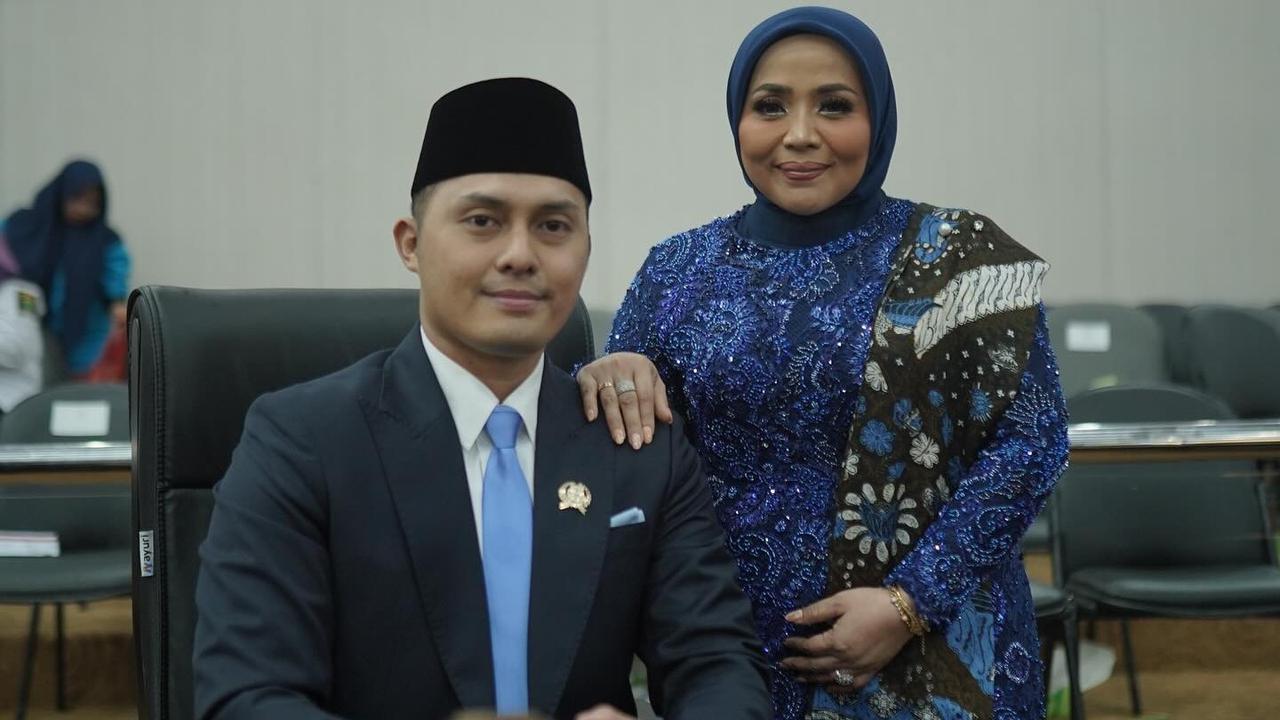 Potret Muzdalifah Dampingi Sang Suami yang Resmi Dilantik jadi Anggota DPRD Provinsi Banten