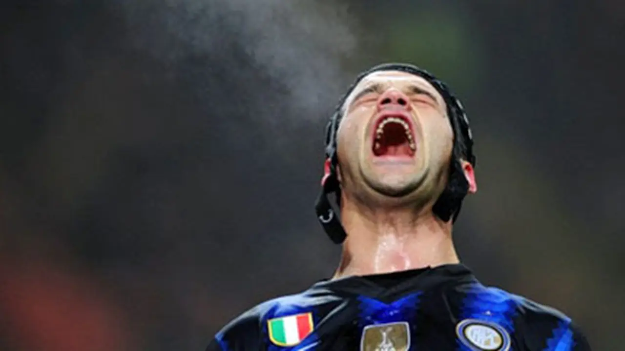 img_chivu-040211.jpg
