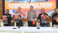 Manusia Silver Dihantam Batu dan Aspal, Jasad Ditemukan di Warung Kopi
