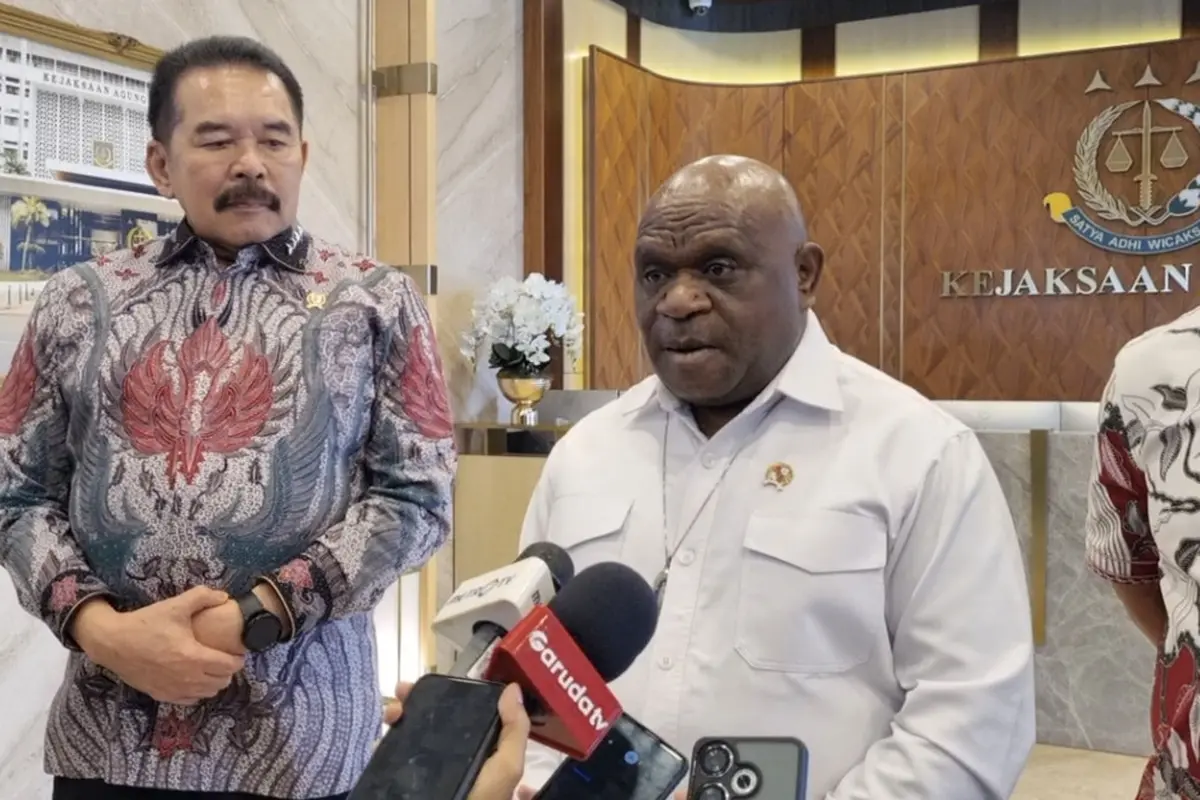 Jaksa Agung ST Burhanuddin dan Menteri HAM Natalius Pigai