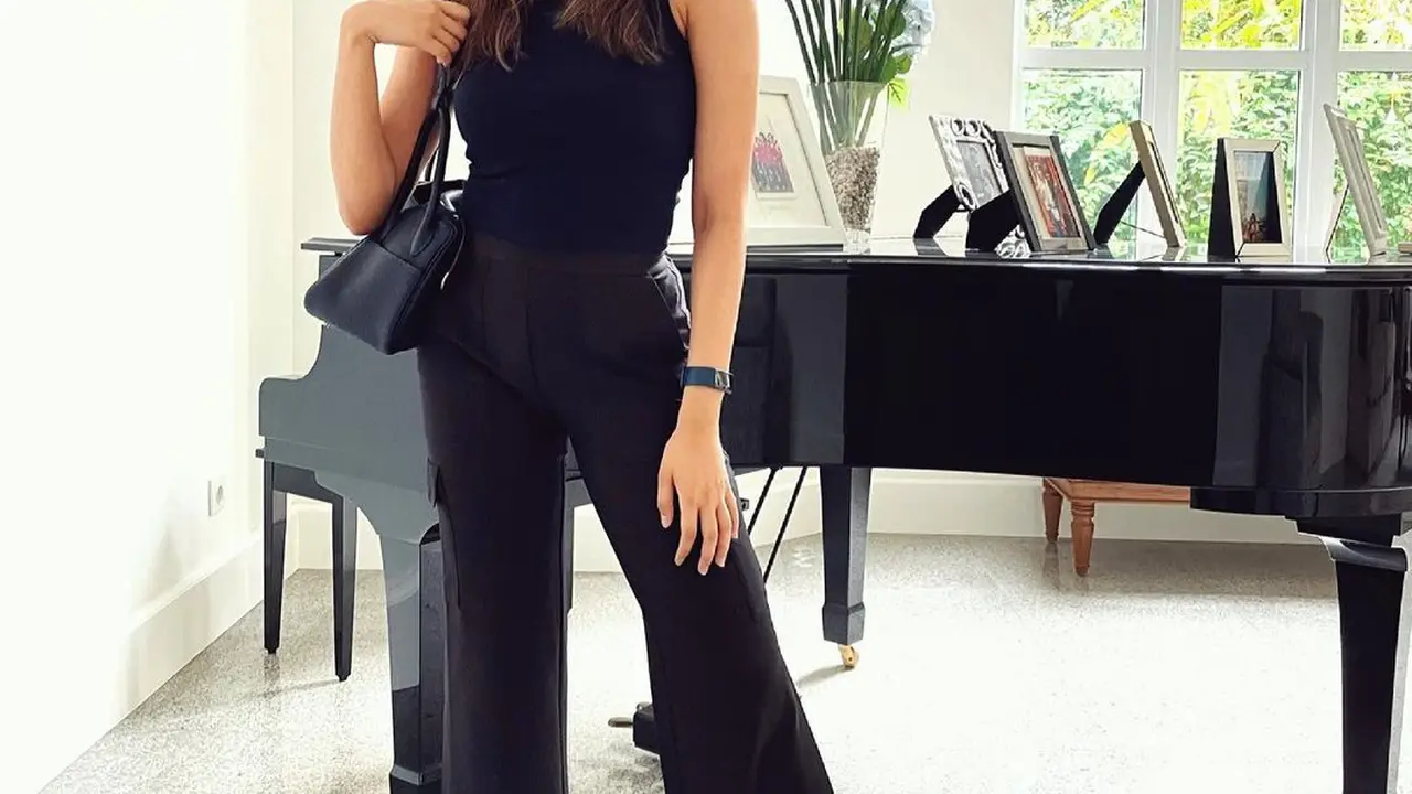 Amanda Khairunnisa, adik Maudy Ayunda